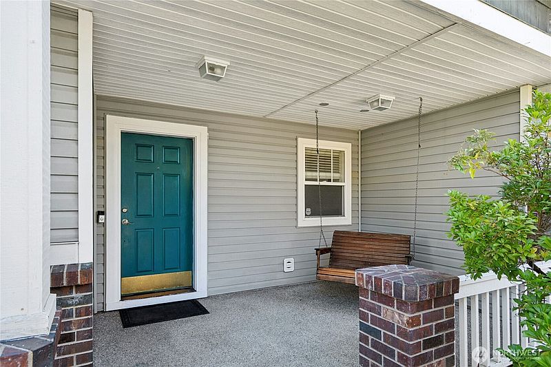 2nd image of 5115 143rd Street SE