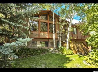 2161 E Borg Ct, Sandy, UT 84092
