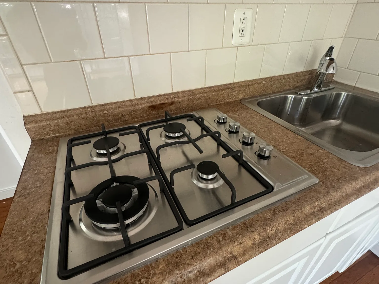 Studio, 500 sqft, $875 — Photo 2