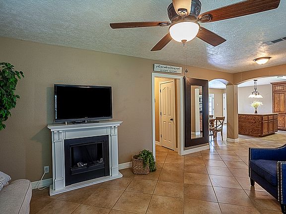 5th image of 607 N 33rd St