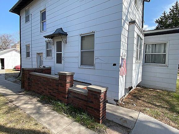 5th image of 3310 Dudley St