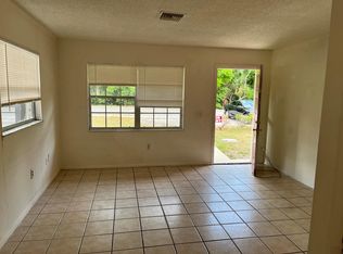 614 W Graves Ave, Orange City, FL 32763