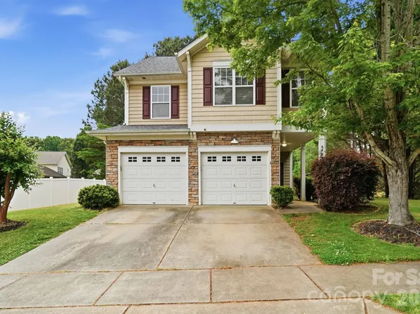 4593 Little Leaf Ln, Rock Hill, SC 29732