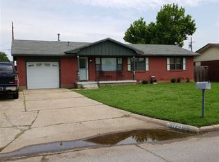 1723 NW 48th St, Lawton, OK 73505