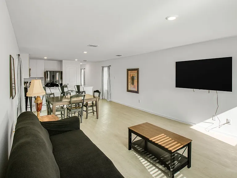 803 Sandhill Crane Ln — Photo 4