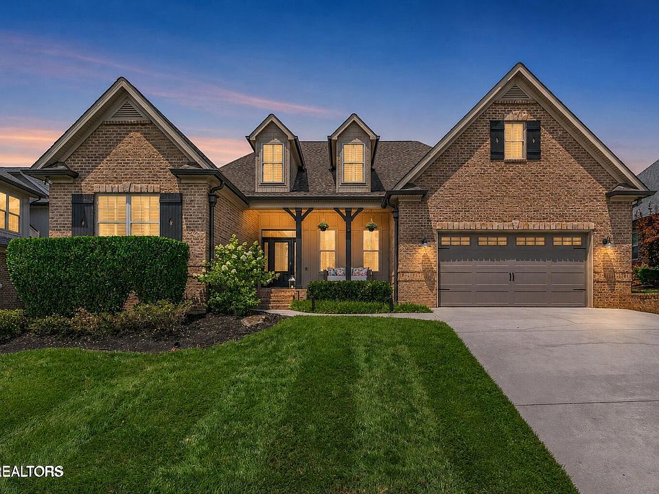1st image of 619 Elk Falls Ln