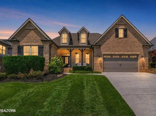 619 Elk Falls Ln, Knoxville, TN 37922