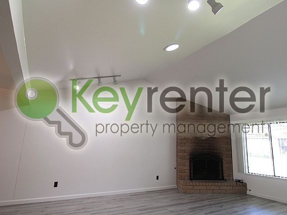 4th image of 5506 Fair Oaks Blvd