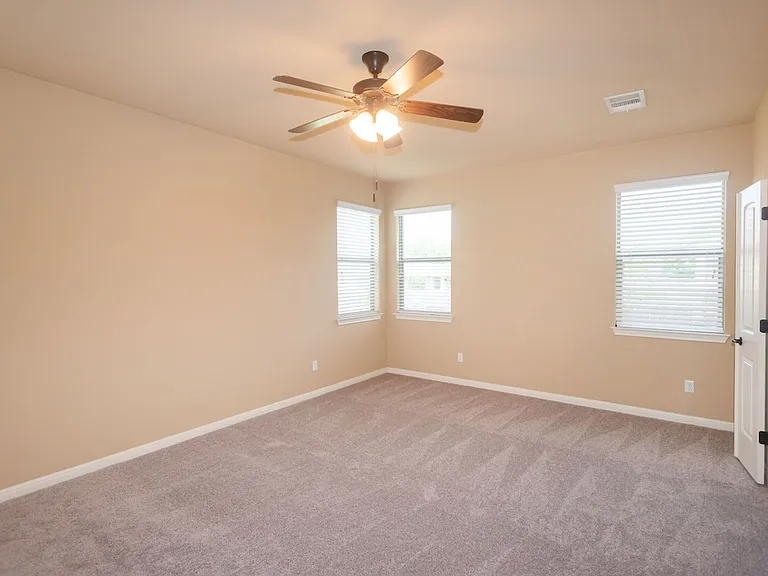 1078 Sussex Way — Photo 11