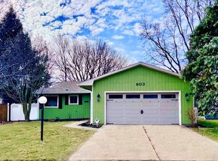 603 Rossmoor Ct, Champaign, IL