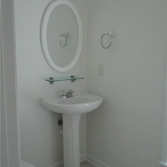 1112 Thornborough Dr — Photo 21