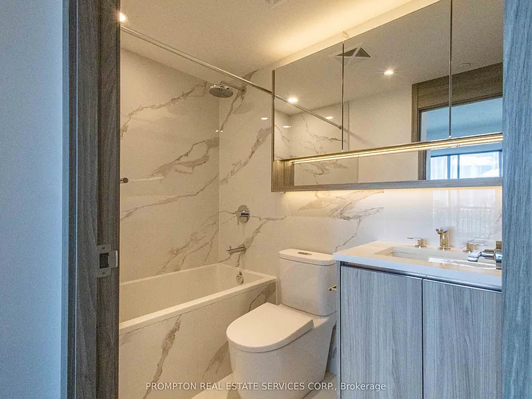 18 Esther Shiner Blvd #2805 — Photo 31