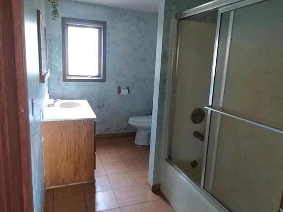 5th image of 1742 180th Ave