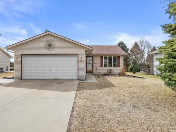 531 Foxtail DRIVE, Hartford, WI 53027