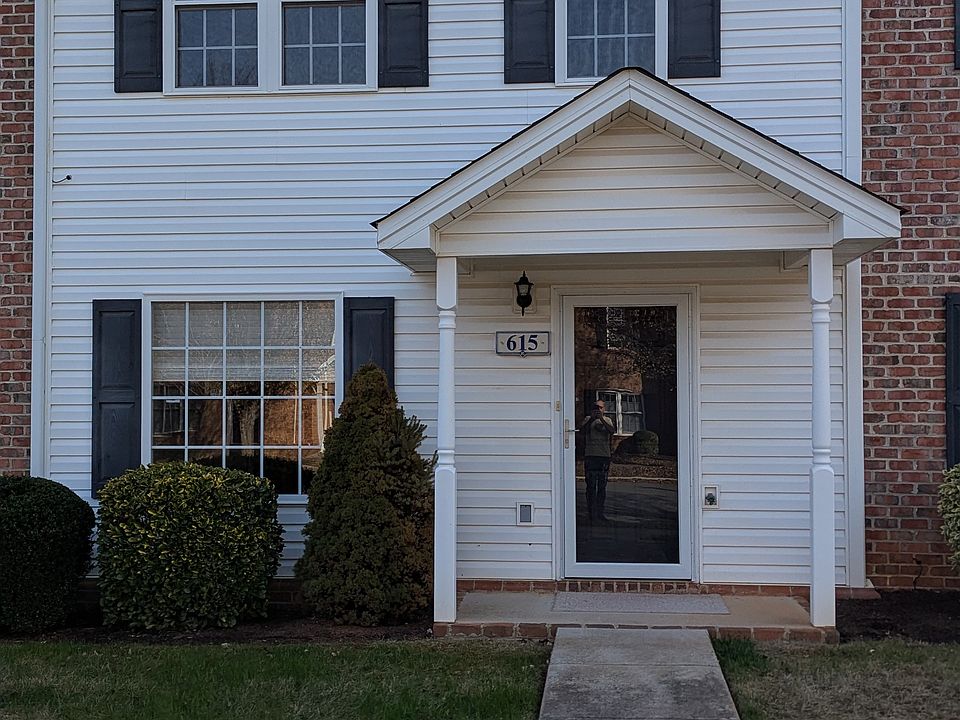 1st image of 615 Capstone Dr #615
