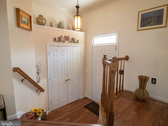 5th image of 702 Stafford Glen Ct