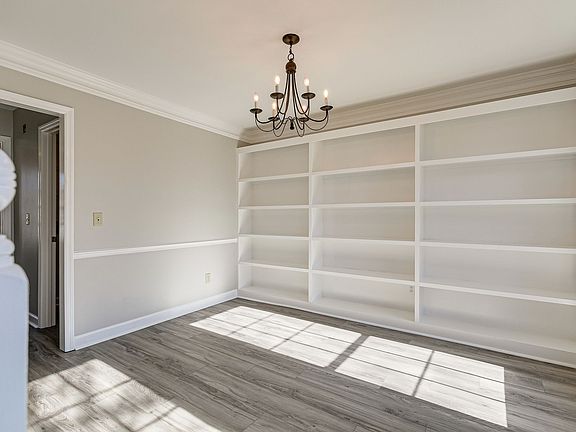 5th image of 1539 Birchwood Cir