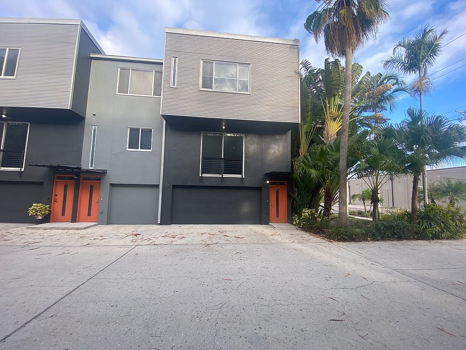 1st image of 3107 W Deleon St #1