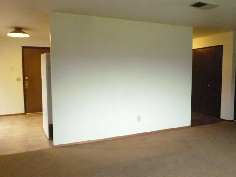 1704 Antoine Ave — Photo 5