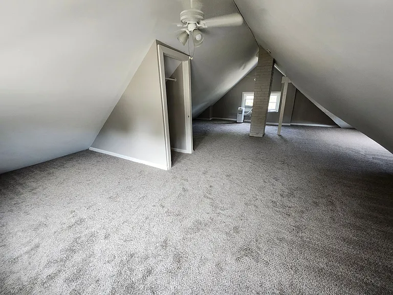 Bedroom/Extra Room