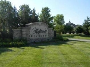 11155 NW 81st St, Parkville, MO 64152