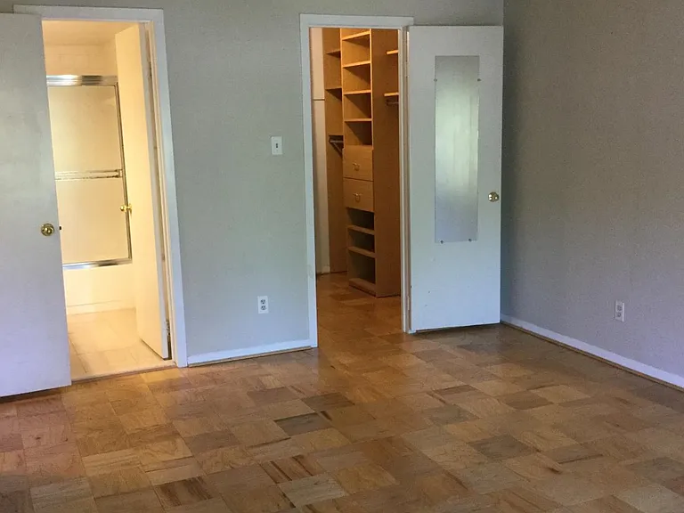 11319 Commonwealth Dr #104 — Photo 11