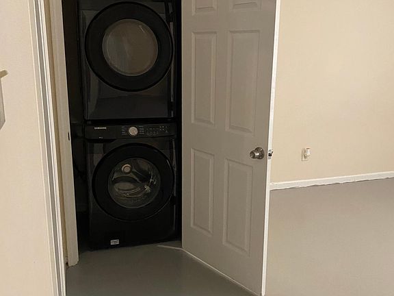 2nd image of 206 Martinez Dr #1