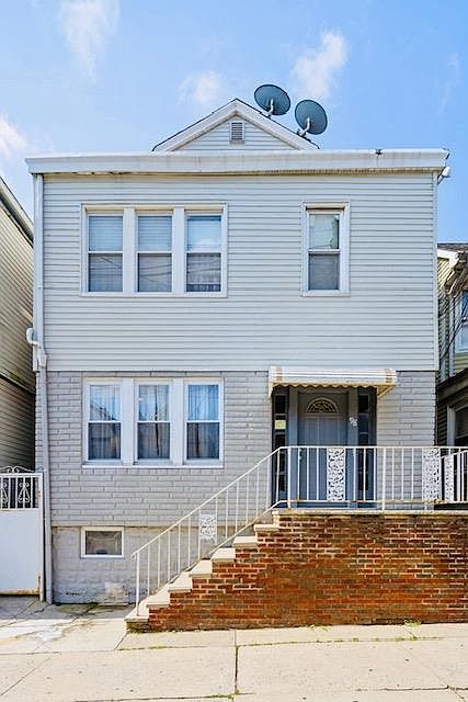 1st image of 98 Bergen Ave Floor 1