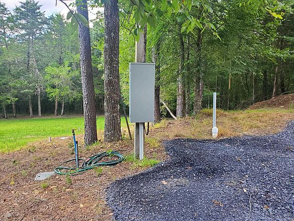 3rd image of 133 Estelle Ln