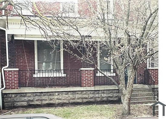 1st image of 352 N Garfield Ave