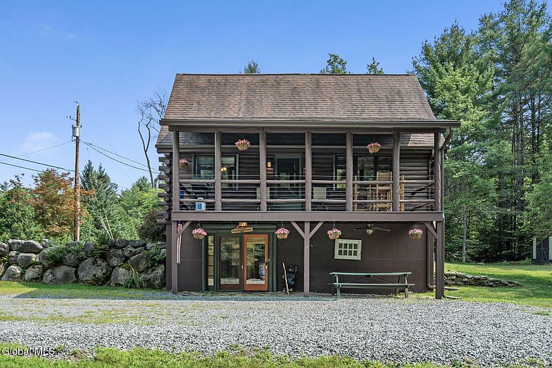 2nd image of 202 Horse Hill Road