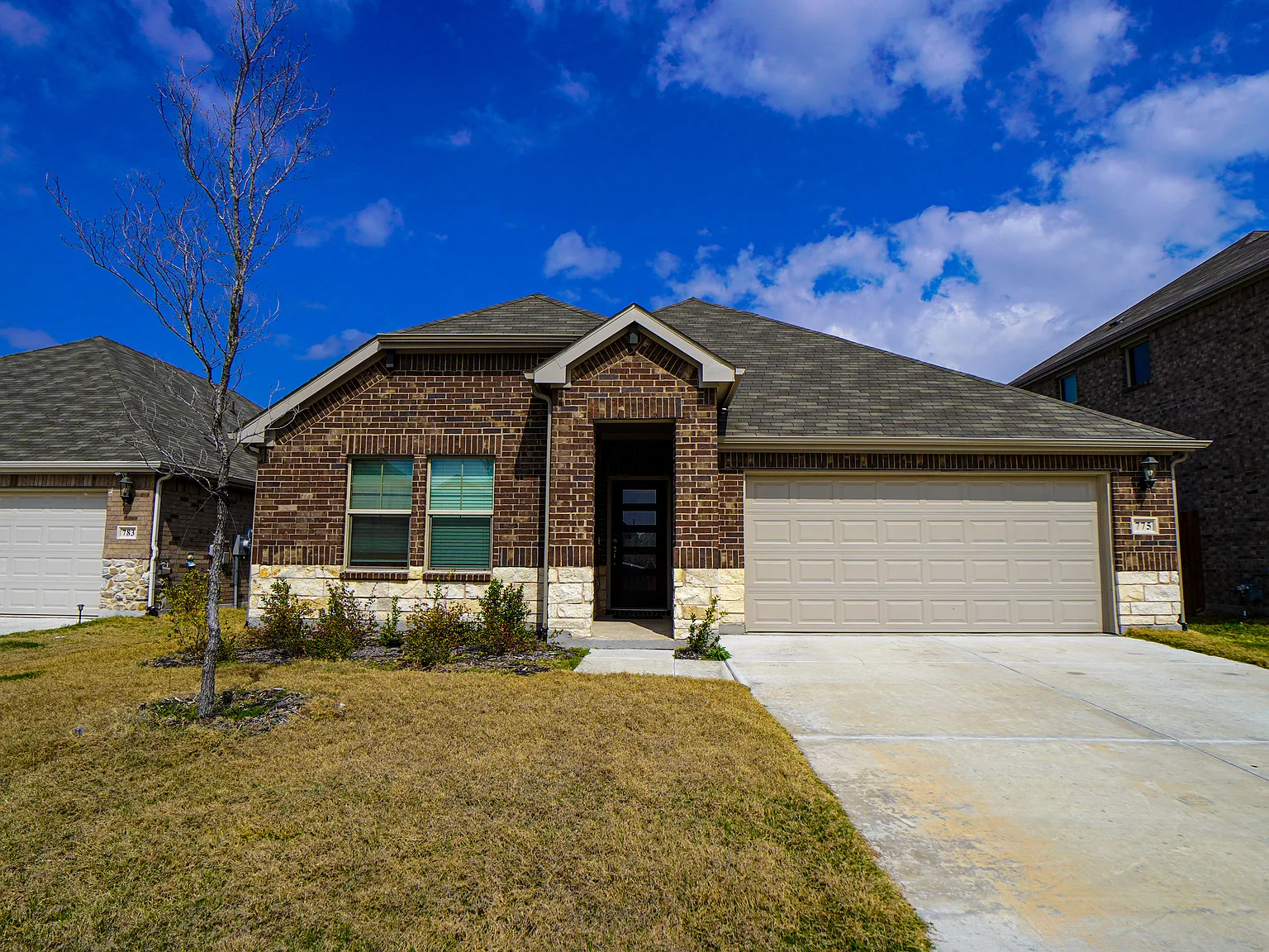3 bed, 2059 sqft, $2,800 — Photo 2