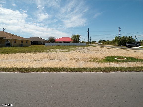 2nd image of 1910 NE 8th Pl