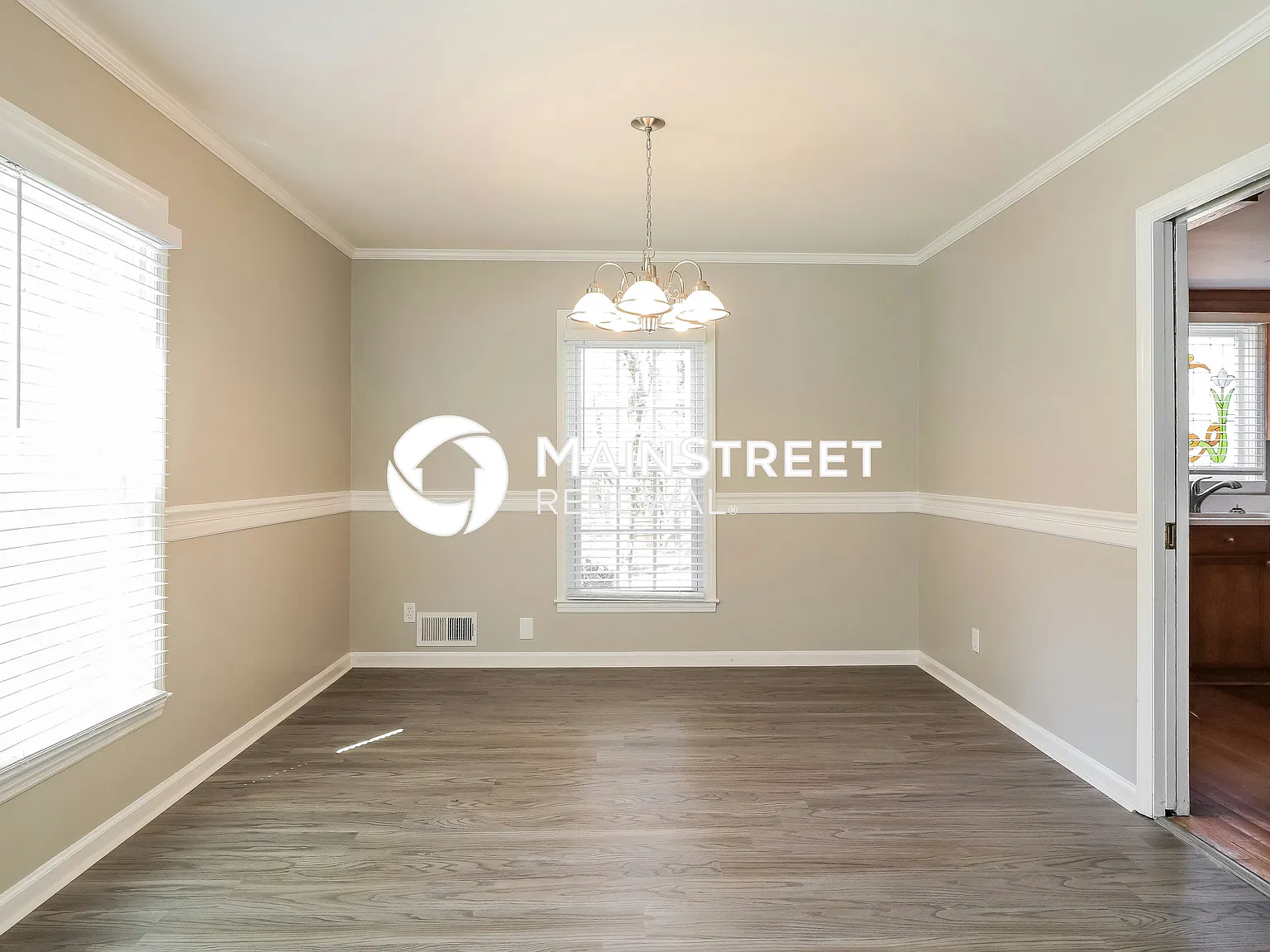1666 Greenbrook Dr — Photo 4