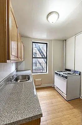 Rented by Executive Towers  | media 37