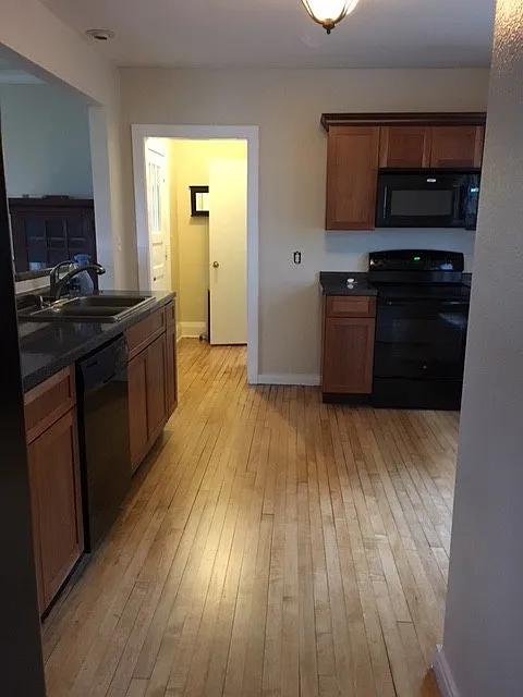 Available July - 4 Bed 2 Bath — Photo 3