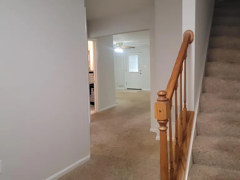 8949 Princeton Park Dr — Photo 17
