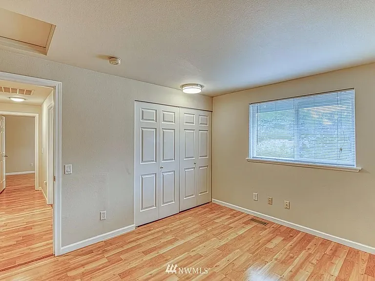 9625 S 242nd Ct — Photo 8