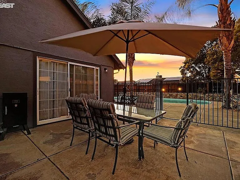 1375 Michelle Ave — Photo 23