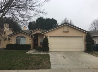 1064 Highlands Park Dr, Ceres, CA 95307