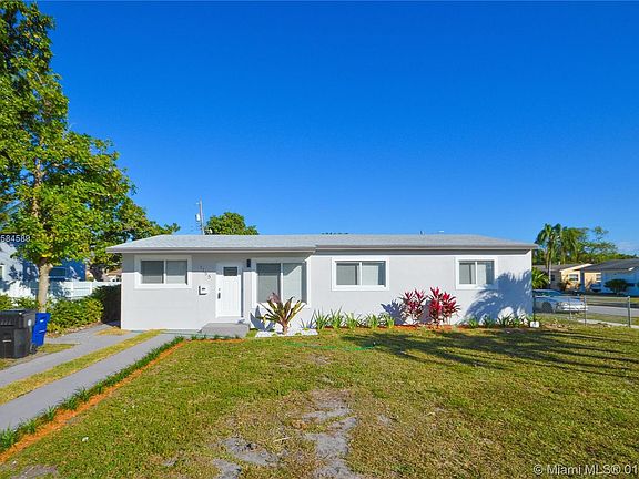 3rd image of 1155 NE 155th St