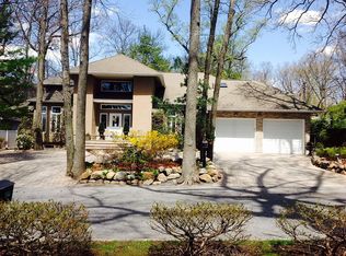 287 Edinboro Rd, Staten Island, NY 10306