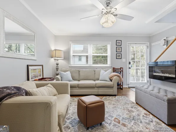 381 10th St NE APT 4, Atlanta, GA 30309