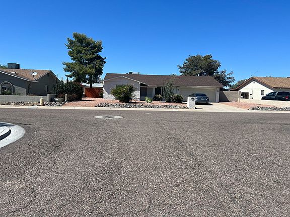 5th image of 18647 N 7th Dr