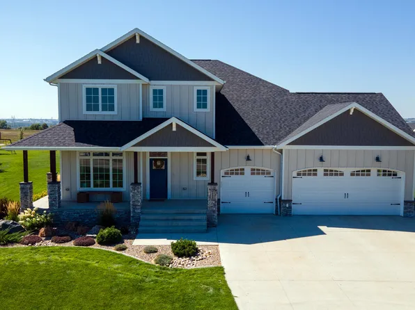 7522 Mulligan Way, Bismarck, ND 58503