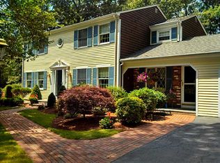 32 Follett St, Cumberland, RI 02864