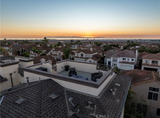 1833 Ocean Ct, Costa Mesa, CA 92627