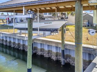 129 E Saint Lucia Loop, Apollo Beach, FL 33572