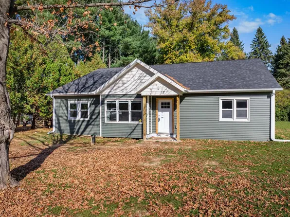 N68W29492 Hartling ROAD, Hartland, WI 53029