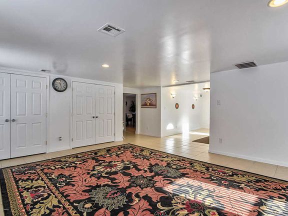 5th image of 844 Holmdel Rd